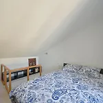 La Cigale - Vieux Village - Charmante Maisonnette Climatisee Avec Jardin بيت للعطل *