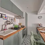La Cigale - Vieux Village - Charmante Maisonnette Climatisee Avec Jardin بيت للعطل *
