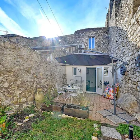 펜션 La Cigale - Vieux Village - Charmante Maisonnette Climatisee Avec Jardin Villeneuve-lès-Avignon