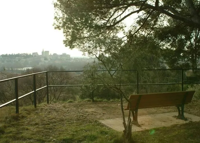 La Cigale - Vieux Village - Charmante Maisonnette Climatisee Avec Jardin بيت للعطل